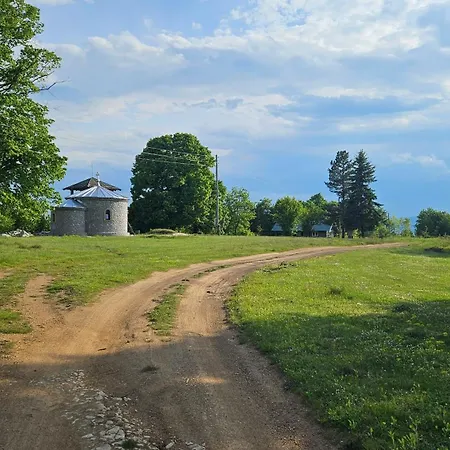 Alpehytte Forest & Sky - Planinska Oaza U Srcu Sume *