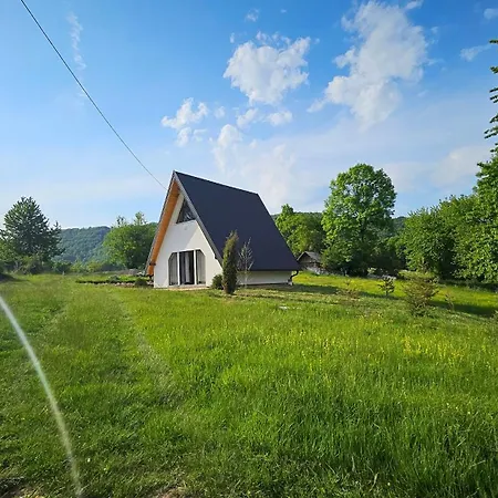 Forest & Sky - Planinska Oaza U Srcu Sume Sekovici